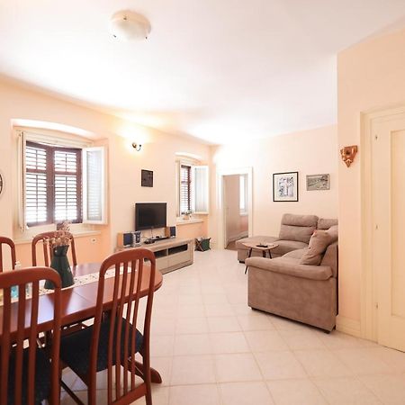 Two Bedroom Apartment In City Center Igor Zadar Extérieur photo