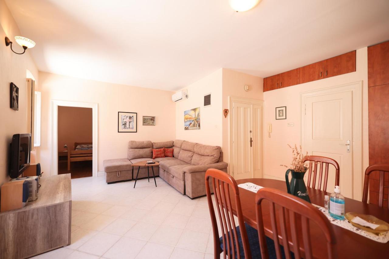 Two Bedroom Apartment In City Center Igor Zadar Extérieur photo